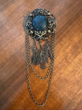 Antique-Style Gold-Tone Tassel Large Brooch with Dark Blue Stone